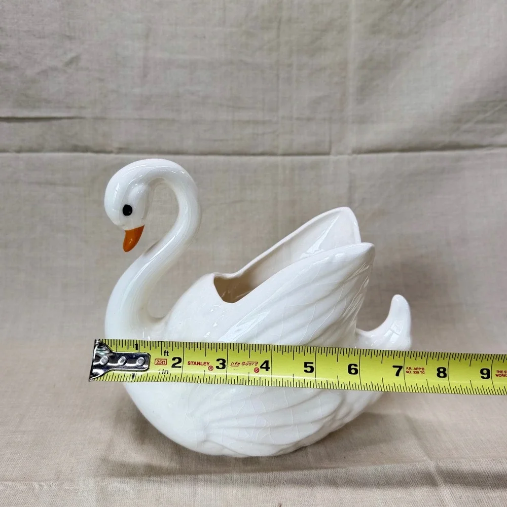 Vintage White Swan Planter Ceramic Cachepot Cottage Garden Floral Vase Decor
